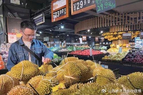 水果之王 榴莲缘何降价